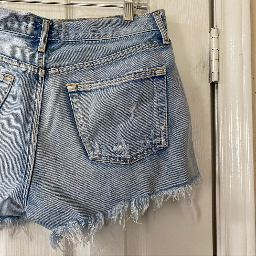 AGOLDE Parker Vintage Cut Off Denim Jean Shorts Light Wash Button Fly Size 28” - Picture 9 of 15